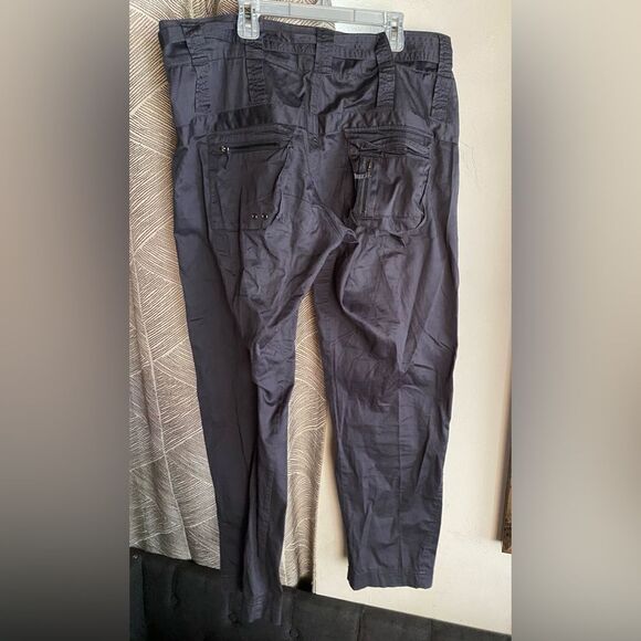 JOHNNY WAS Women's Tyla Cargo Pants  Grey BOTTOMS  POCKETS BELT Sz 8 - Picture 5 of 13